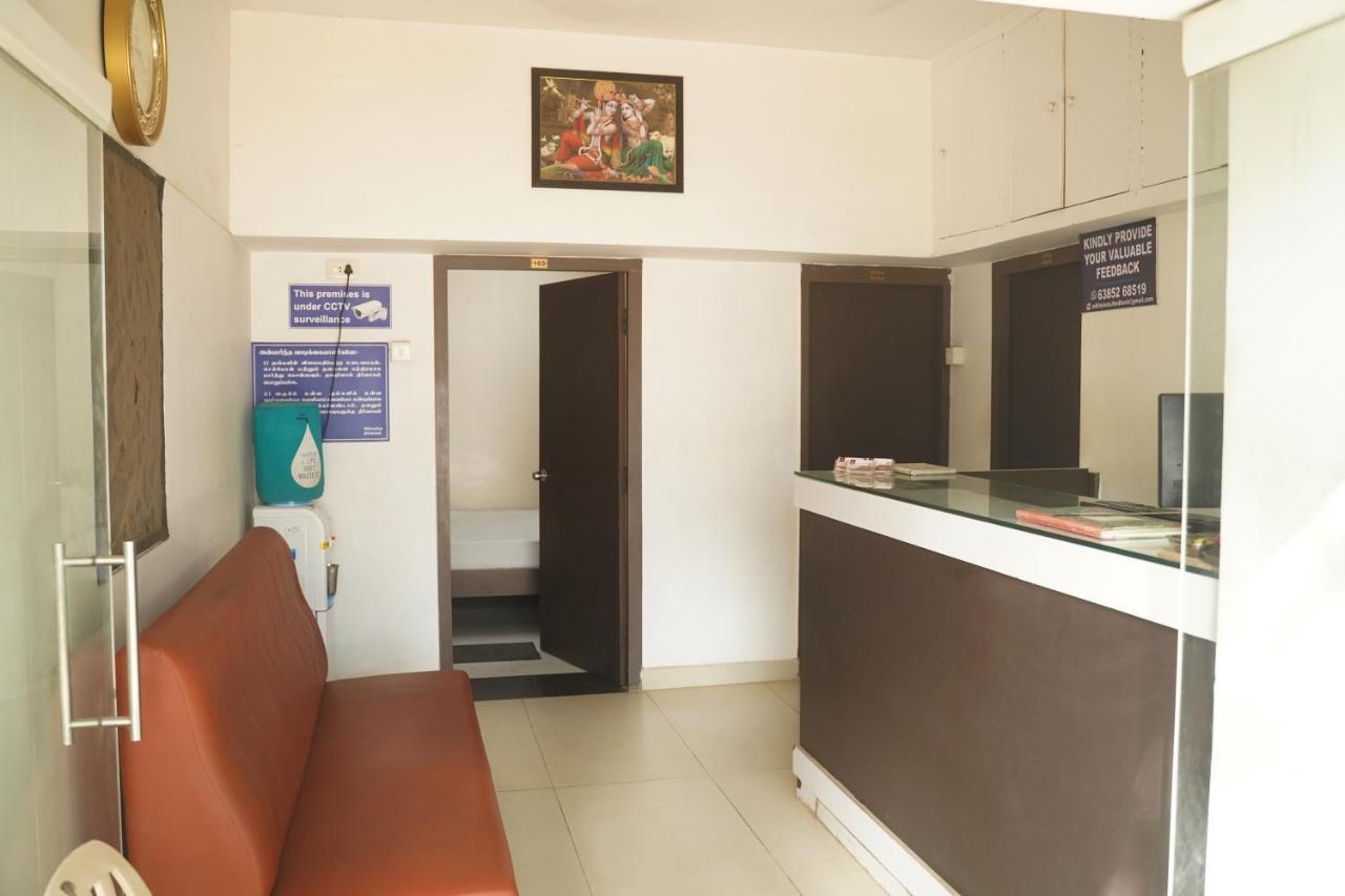 Sowmya Lodge Tiruchirappalli Extérieur photo